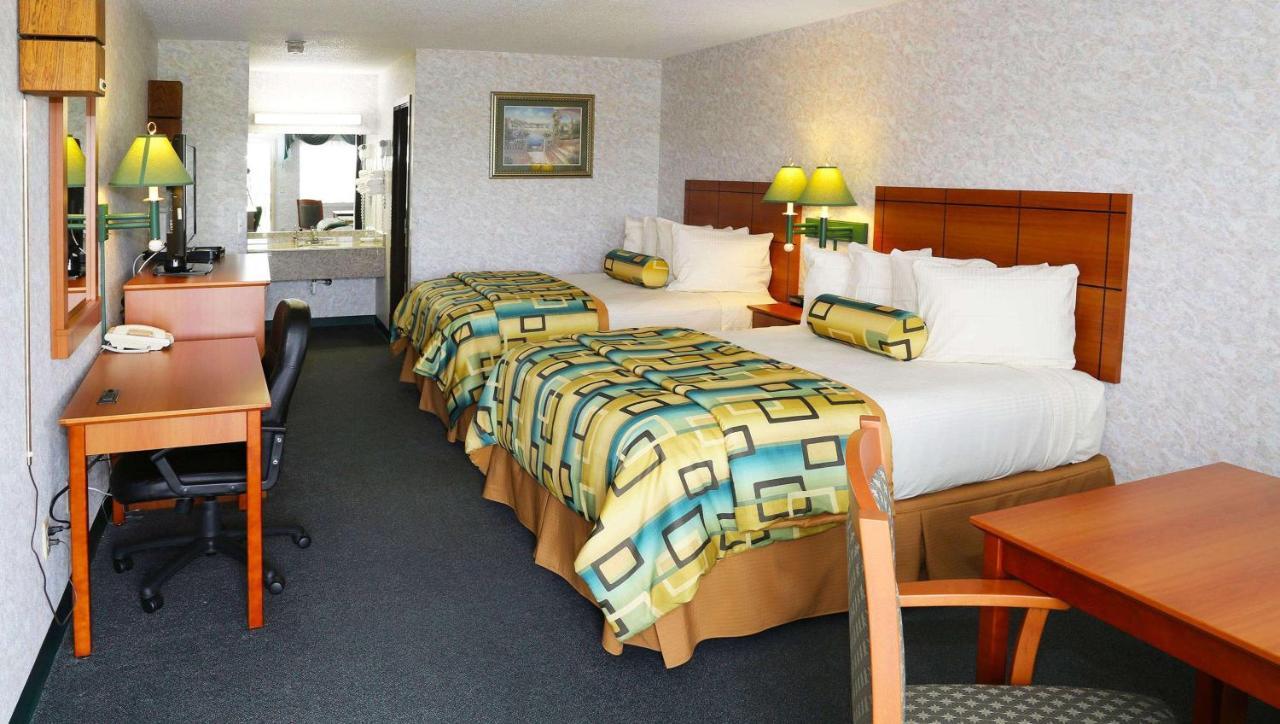 Magnuson Hotel Howell/Brighton Eksteriør billede