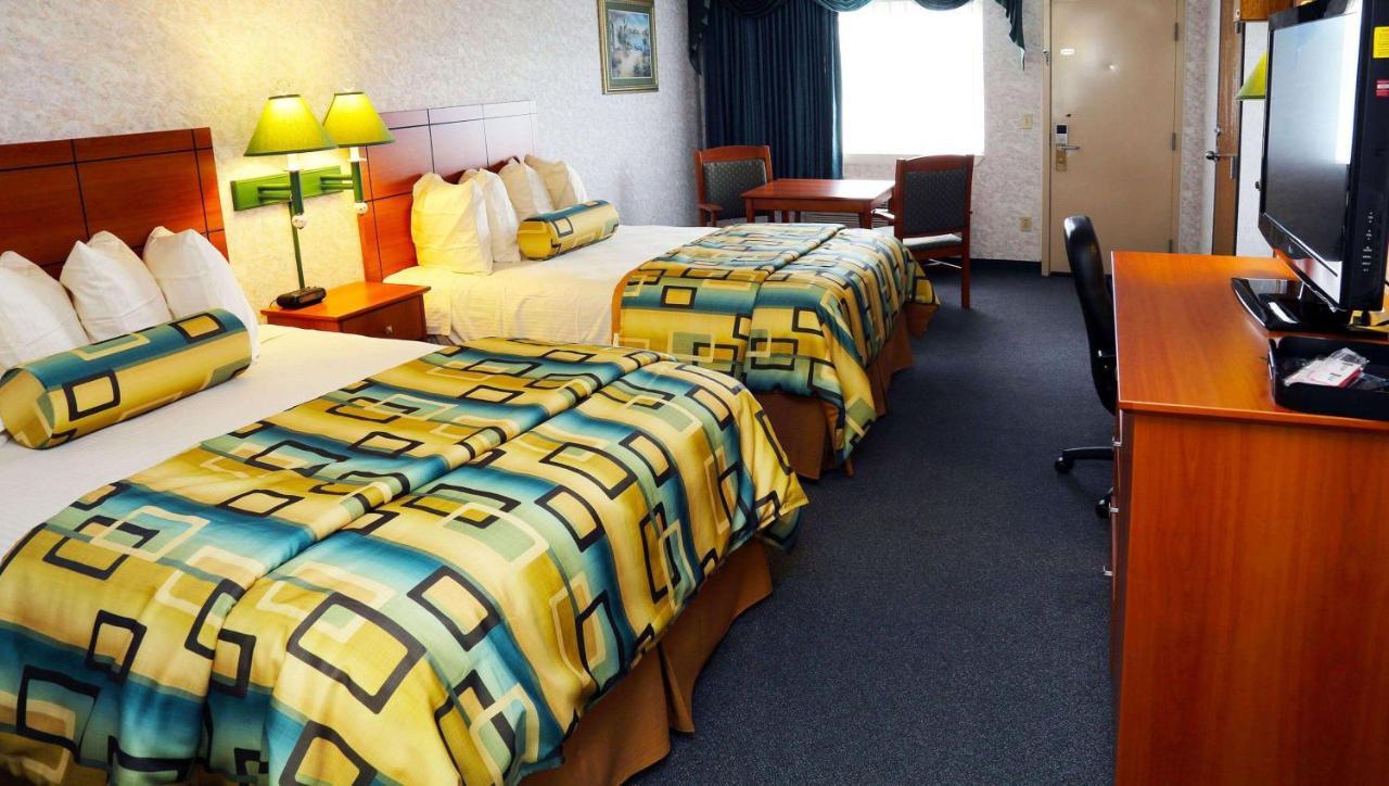 Magnuson Hotel Howell/Brighton Eksteriør billede